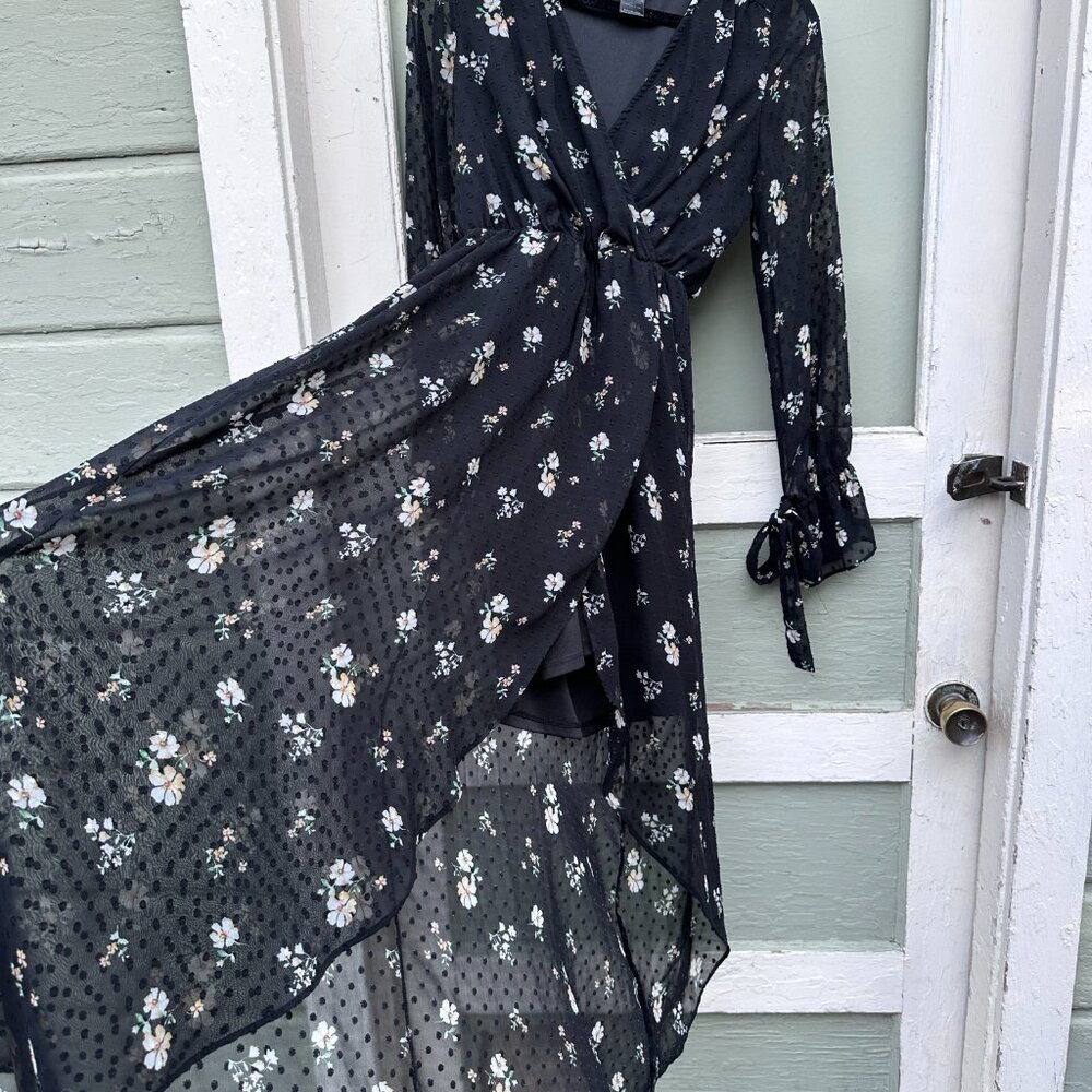 AQUA (Bloomingdale’s) Dark Floral High Low Sheer Wrap Dress S, Wedding Guest